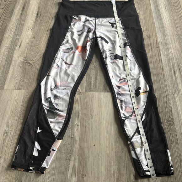 Athleta Womens Tight Legging Blossom Intuition Black Floral Mesh Size Medium - Picture 5 of 10